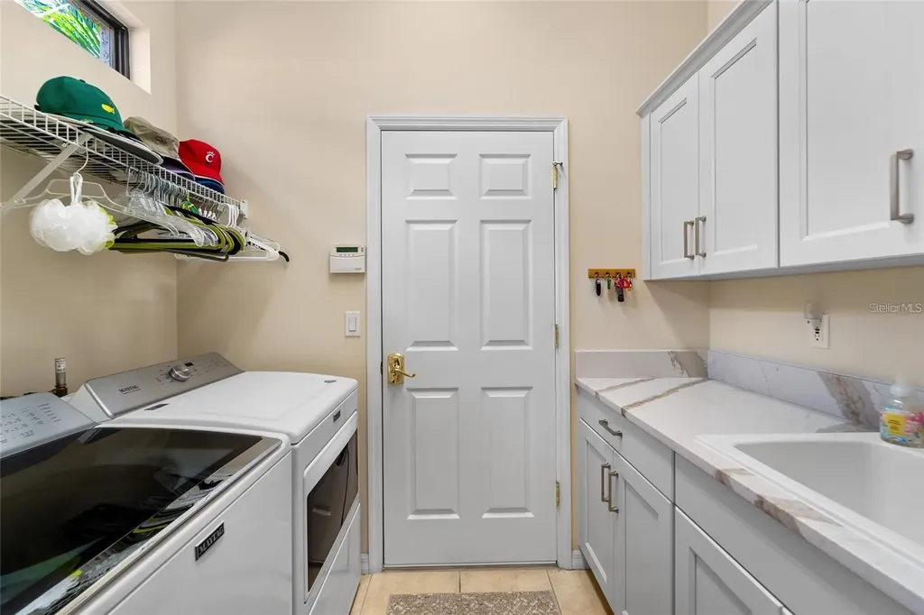 5175 Cantabria Crest Sarasota FL 34238