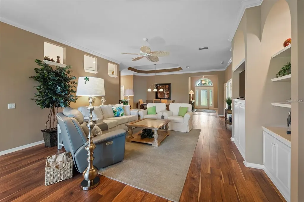 5175 Cantabria Crest Sarasota FL 34238