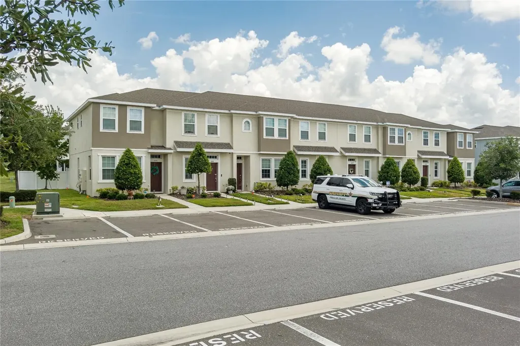 6126 Fairmont Lane Palmetto FL 34221