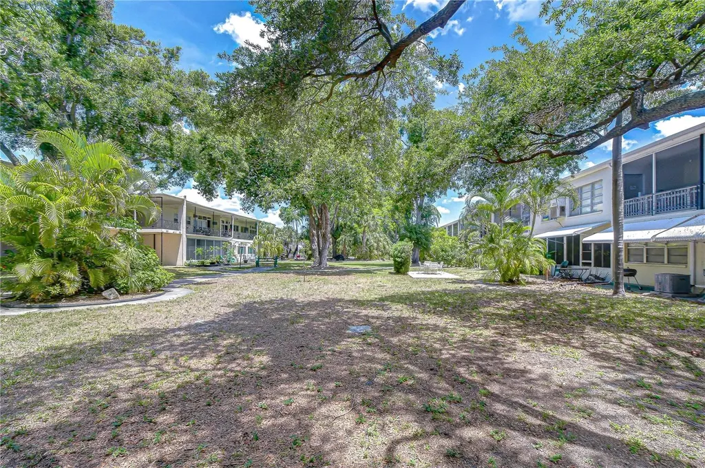 4022 57th Street N Kenneth City FL 33709