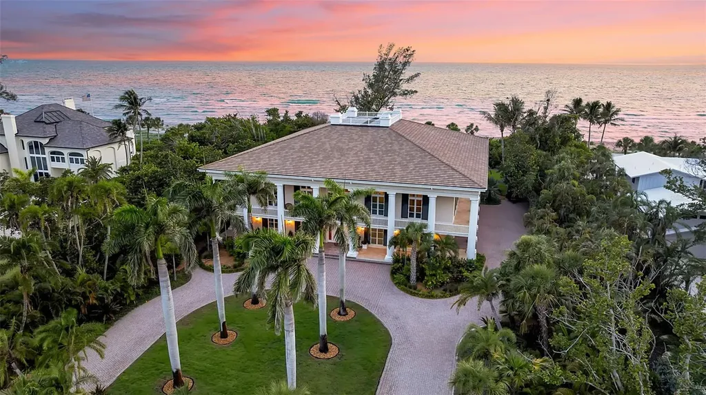 8132 Sanderling Road Sarasota FL 34242