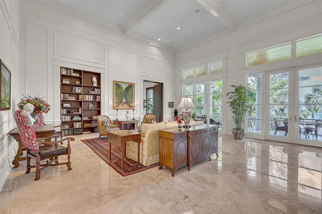 8132 Sanderling Road Sarasota FL 34242