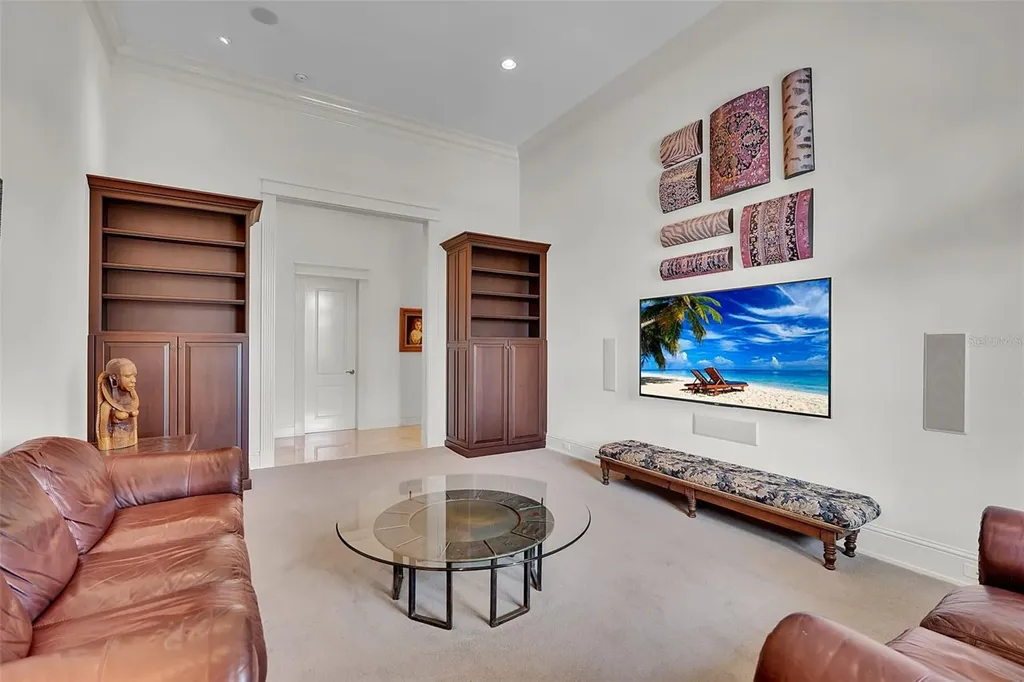 8132 Sanderling Road Sarasota FL 34242