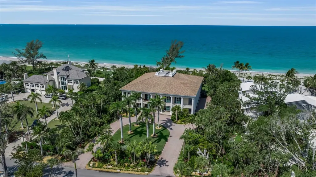 8132 Sanderling Road Sarasota FL 34242