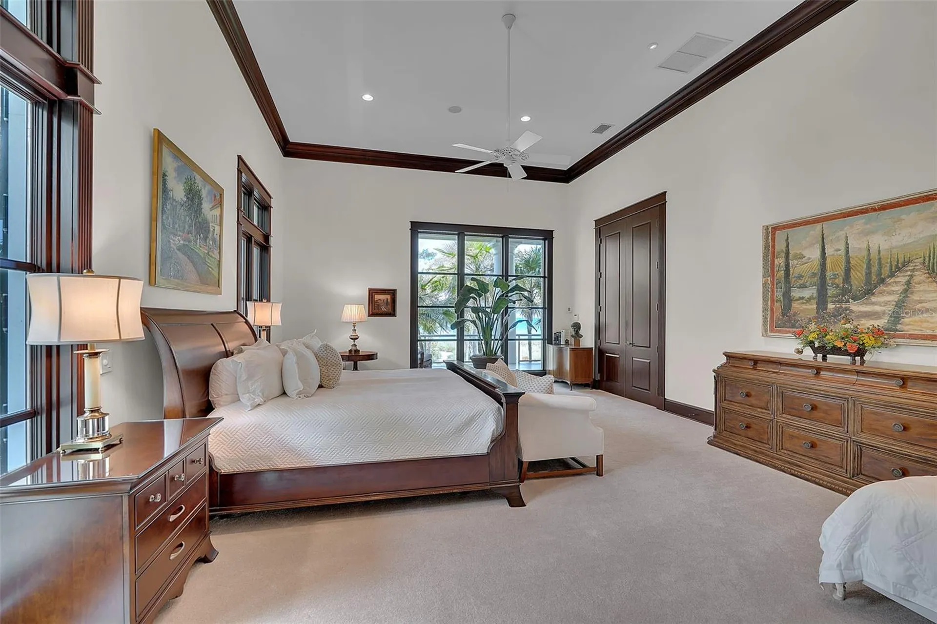 8132 Sanderling Road Sarasota FL 34242