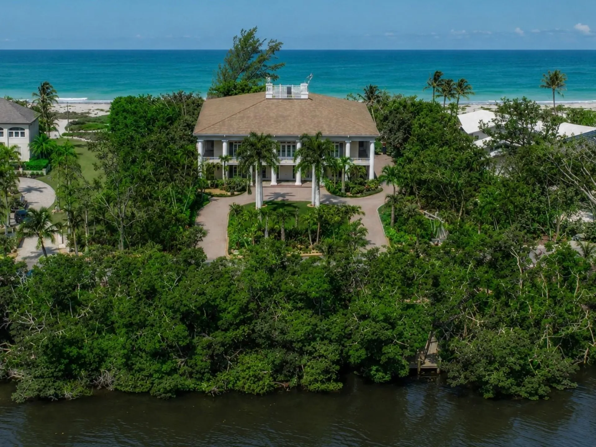 8132 Sanderling Road Sarasota FL 34242