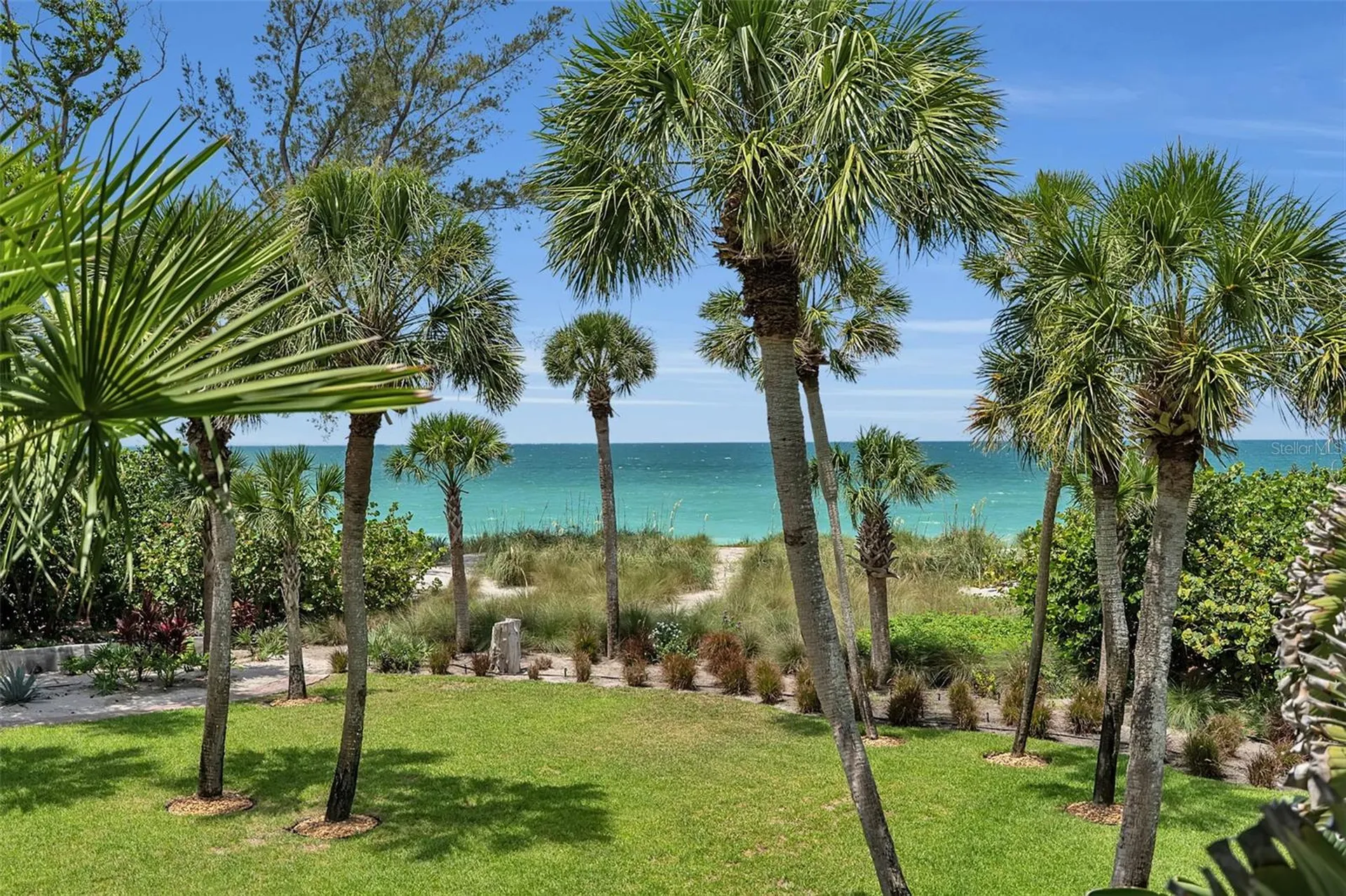8132 Sanderling Road Sarasota FL 34242
