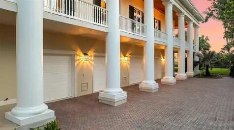 8132 Sanderling Road Sarasota FL 34242