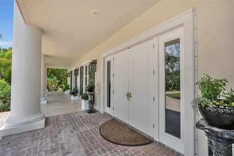 8132 Sanderling Road Sarasota FL 34242
