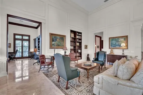 8132 Sanderling Road Sarasota FL 34242