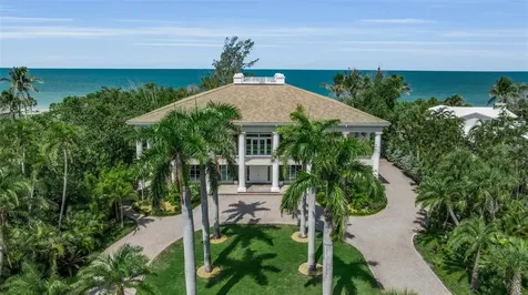 8132 Sanderling Road Sarasota FL 34242
