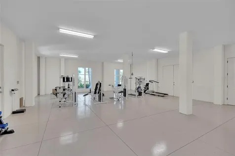 8132 Sanderling Road Sarasota FL 34242