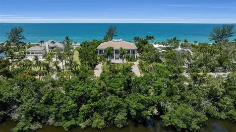 8132 Sanderling Road Sarasota FL 34242