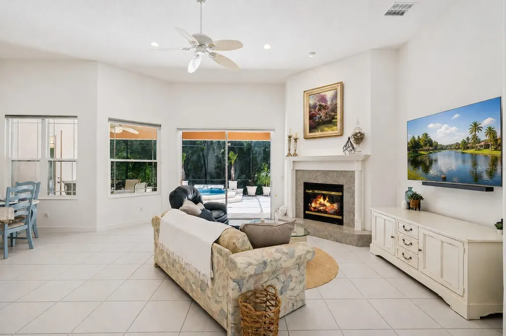 10490 Wiscane Avenue Orlando FL 32836