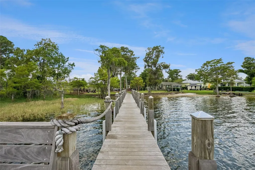 10490 Wiscane Avenue Orlando FL 32836
