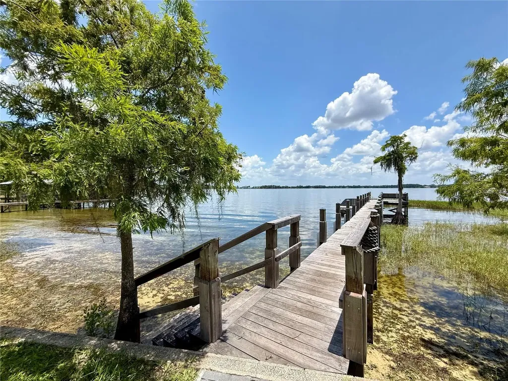 10490 Wiscane Avenue Orlando FL 32836