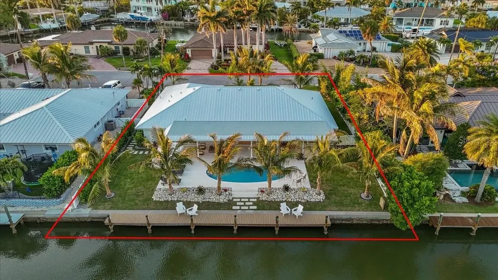 618 Gladstone Lane Holmes Beach FL 34217