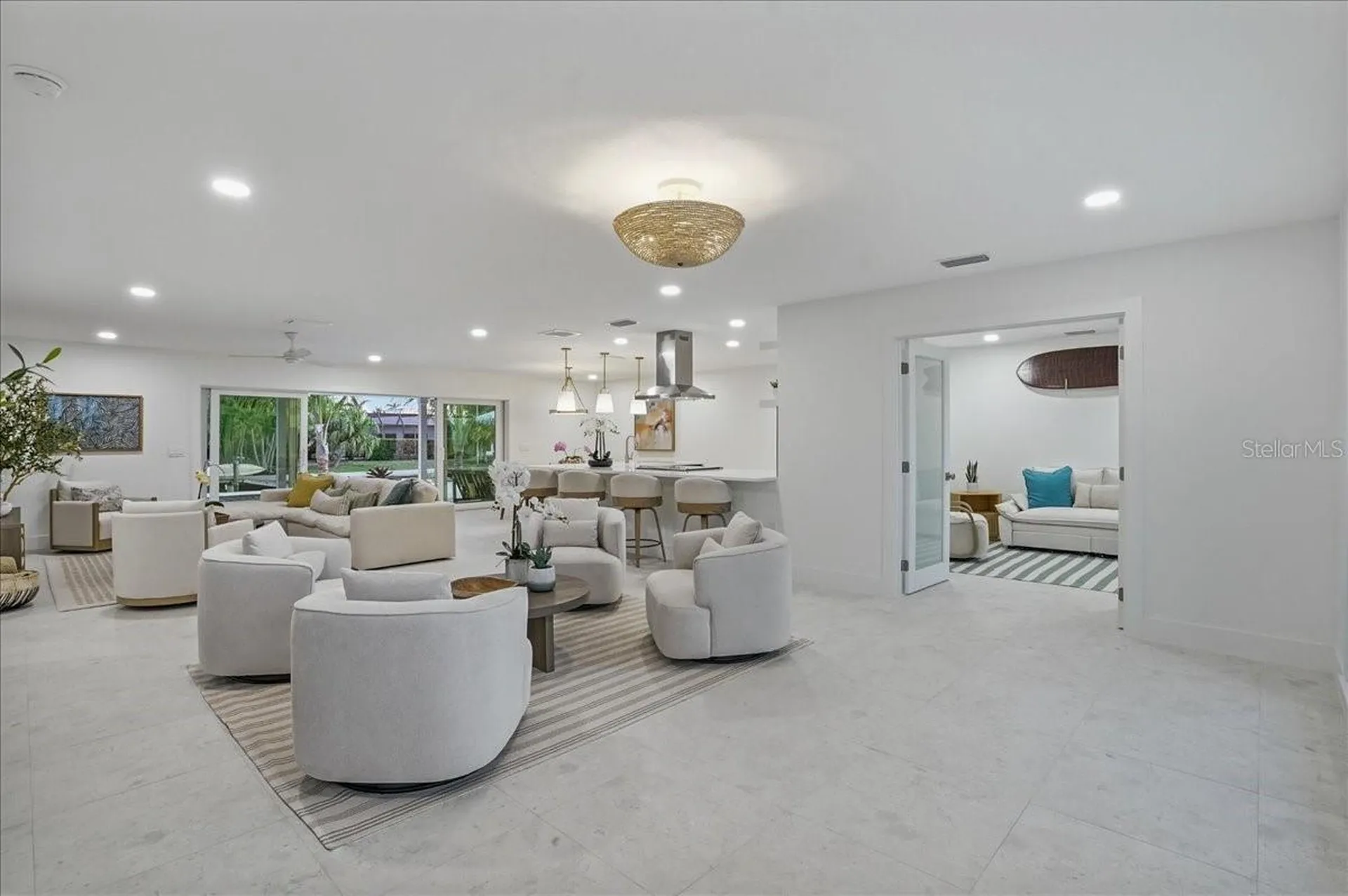 618 Gladstone Lane Holmes Beach FL 34217