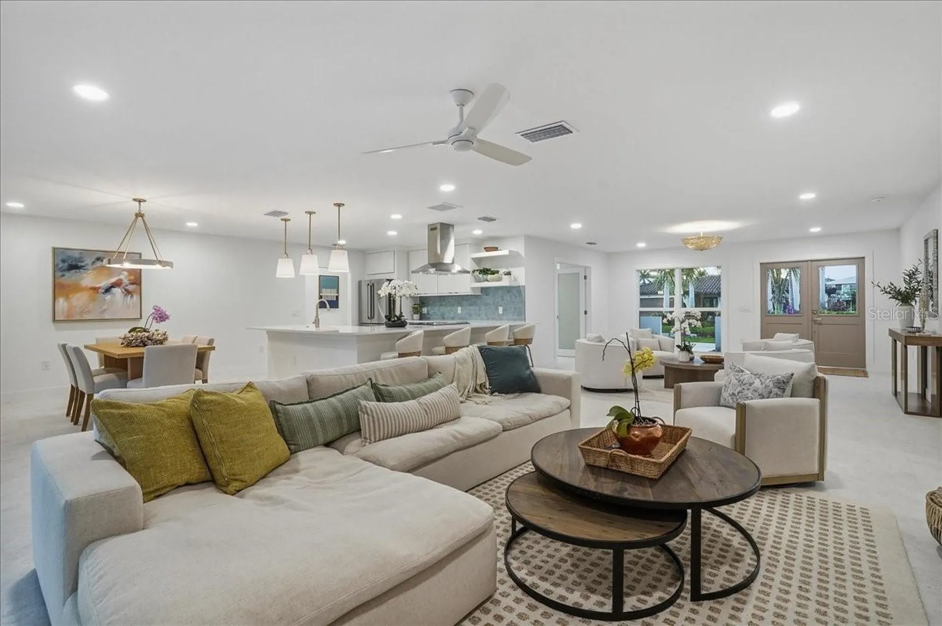 618 Gladstone Lane Holmes Beach FL 34217