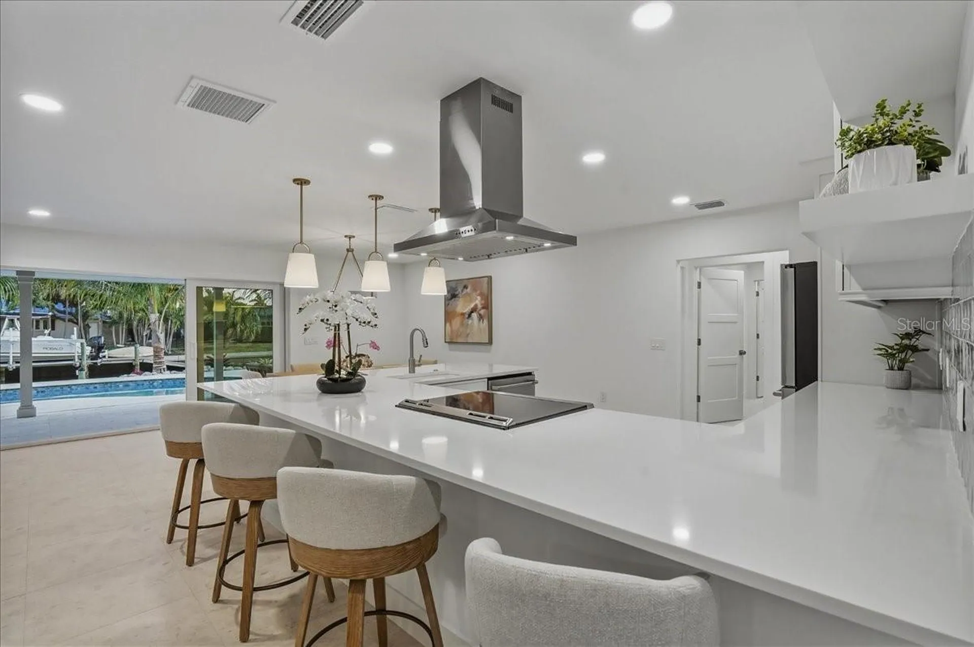 618 Gladstone Lane Holmes Beach FL 34217
