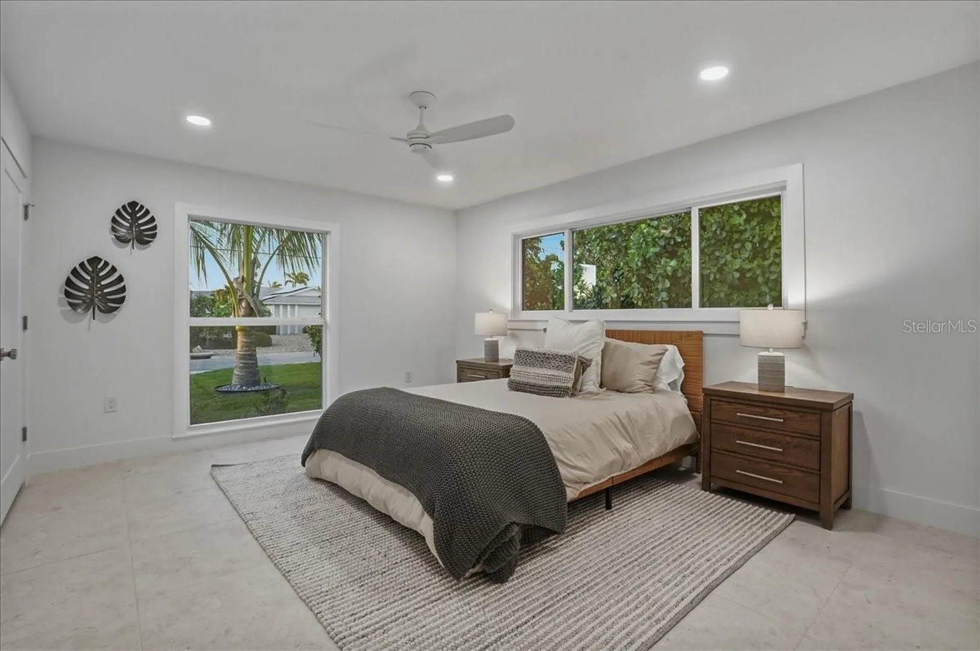 618 Gladstone Lane Holmes Beach FL 34217