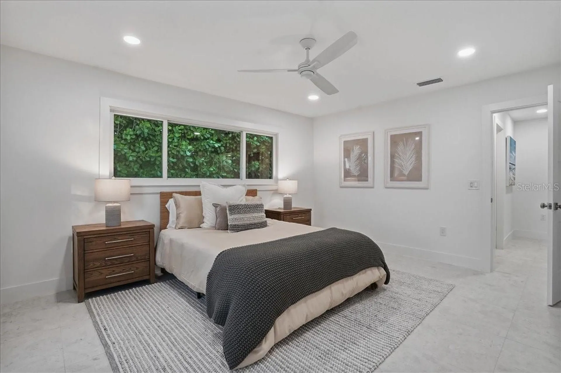 618 Gladstone Lane Holmes Beach FL 34217