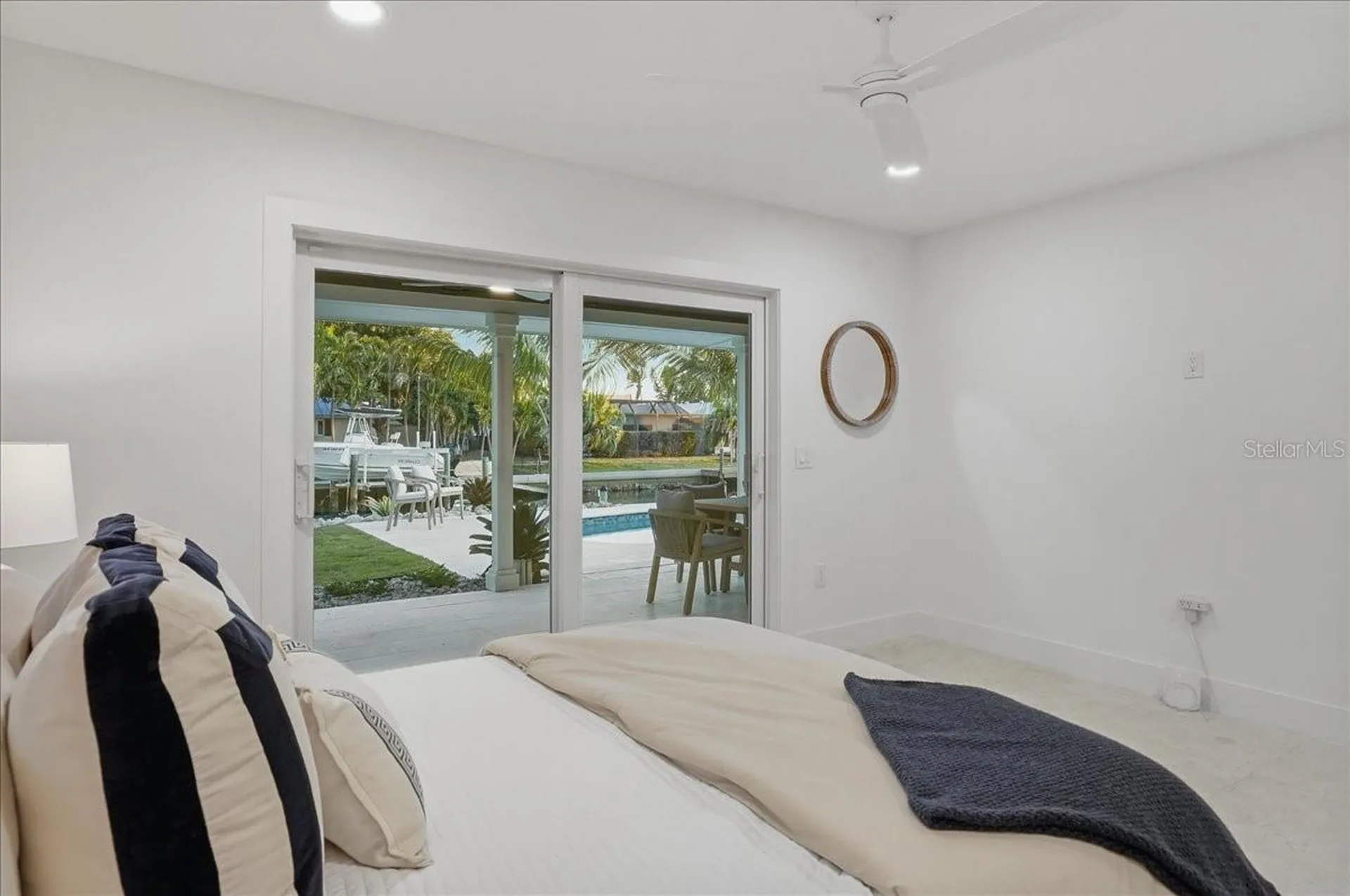 618 Gladstone Lane Holmes Beach FL 34217