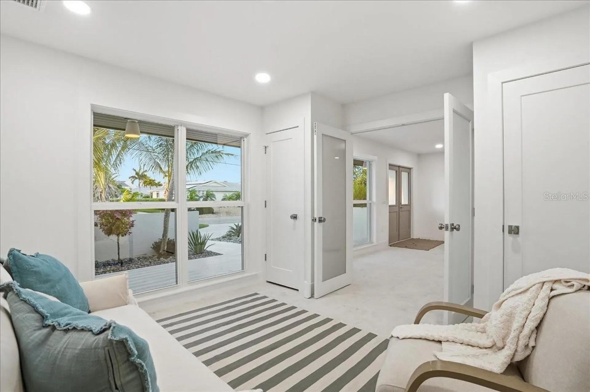 618 Gladstone Lane Holmes Beach FL 34217