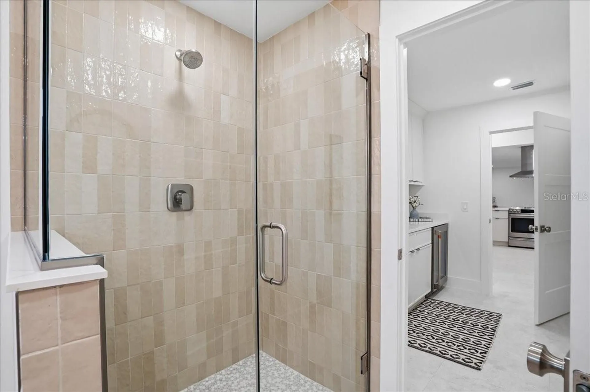 618 Gladstone Lane Holmes Beach FL 34217