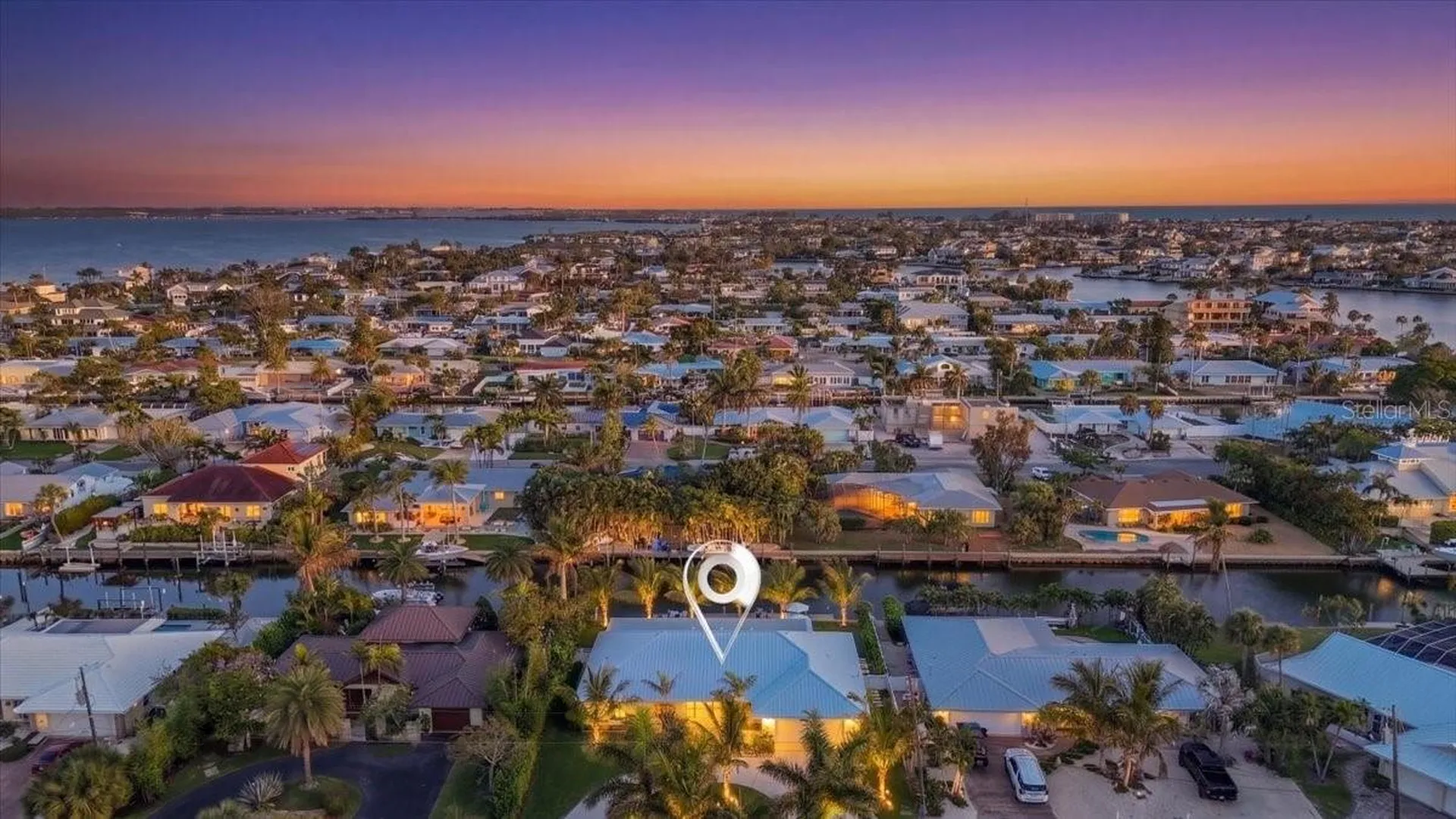 618 Gladstone Lane Holmes Beach FL 34217