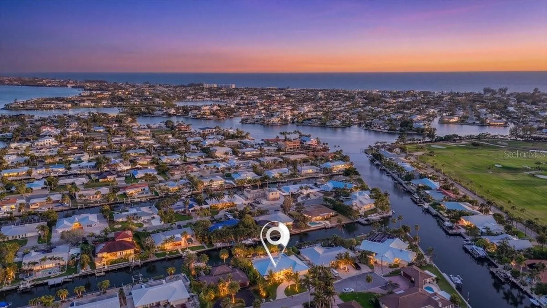 618 Gladstone Lane Holmes Beach FL 34217