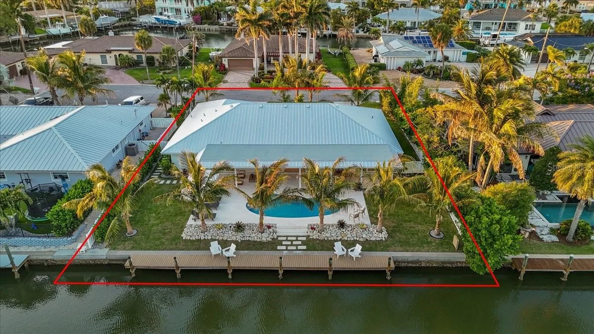618 Gladstone Lane Holmes Beach FL 34217
