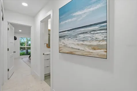 618 Gladstone Lane Holmes Beach FL 34217