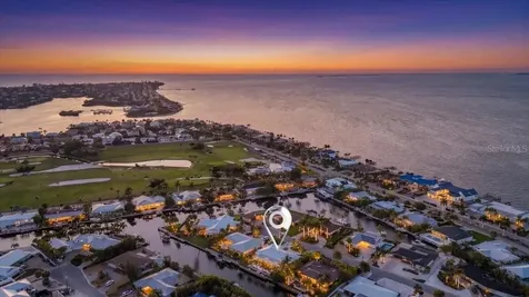 618 Gladstone Lane Holmes Beach FL 34217
