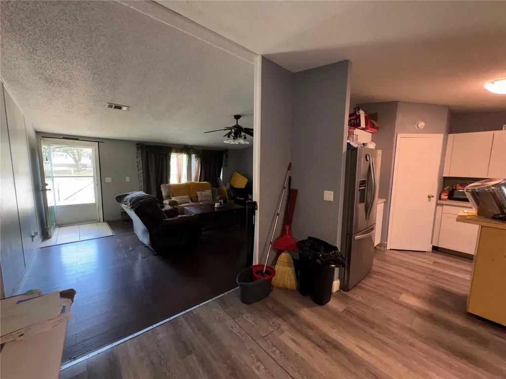 31601 Spruce Drive Eustis FL 32736