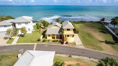 5 Beach Village Vieques PR 00765