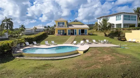 5 Beach Village Vieques PR 00765