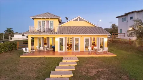 5 Beach Village Vieques PR 00765