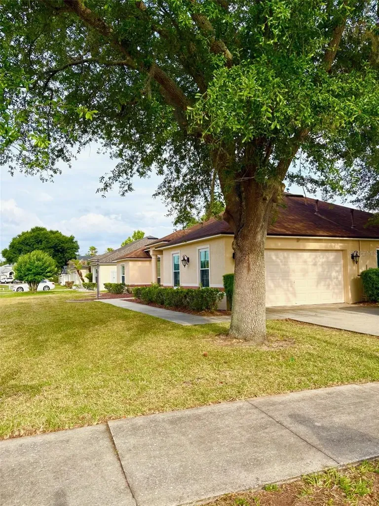 1601 Silhouette Drive Clermont FL 34711
