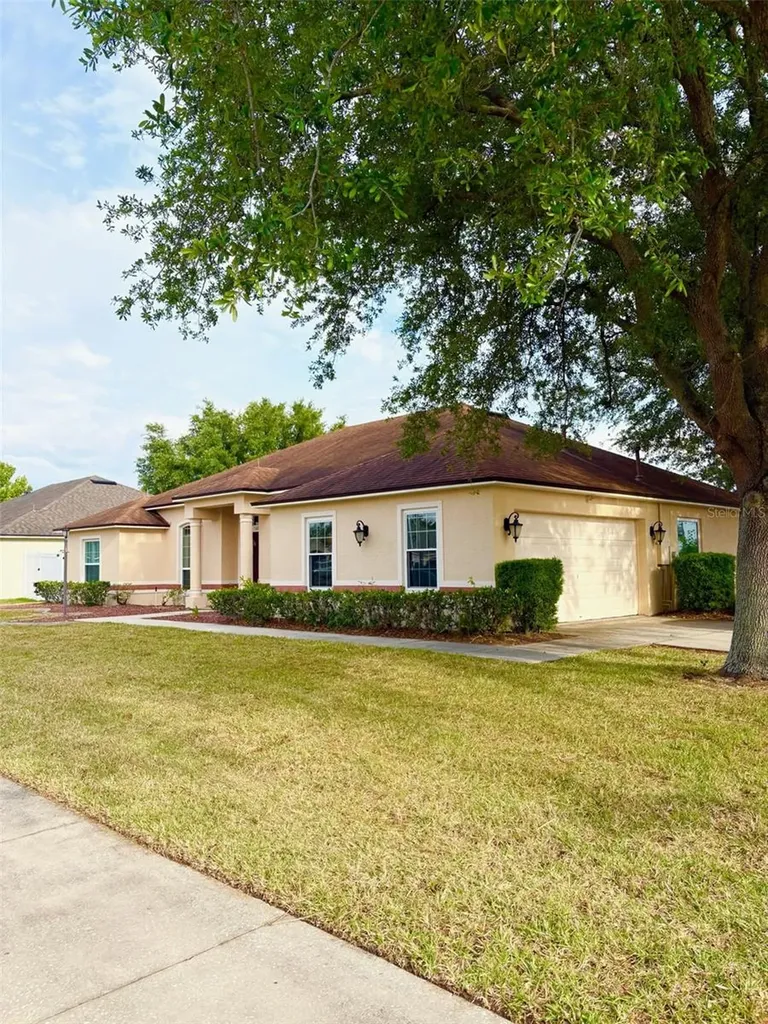 1601 Silhouette Drive Clermont FL 34711