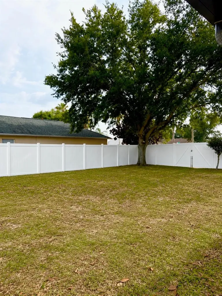 1601 Silhouette Drive Clermont FL 34711