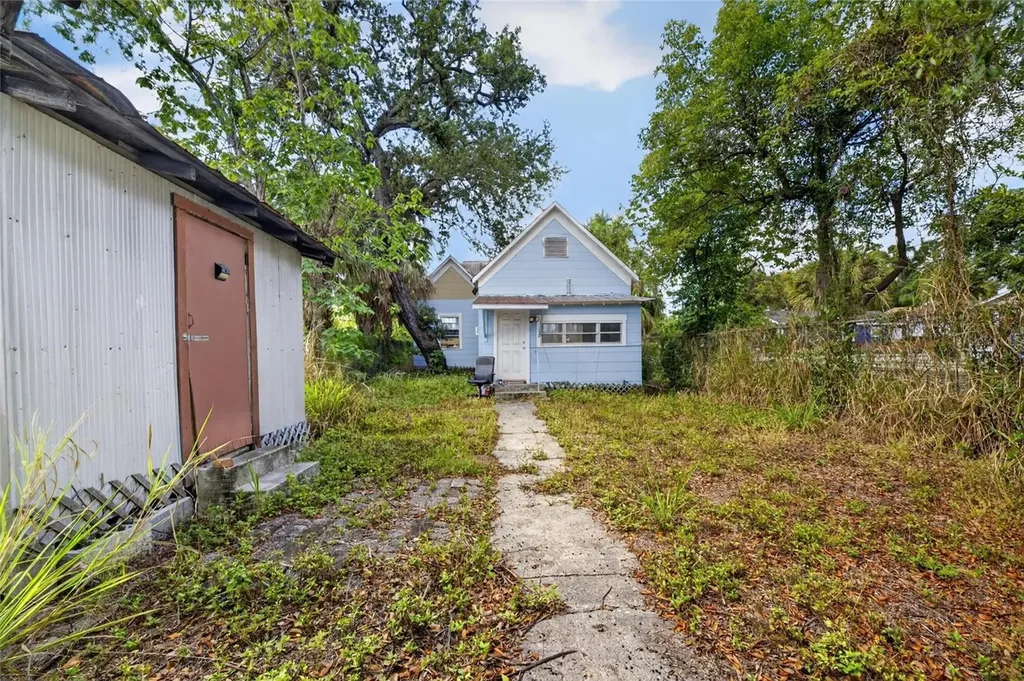 1304 E 15th Avenue Tampa FL 33605