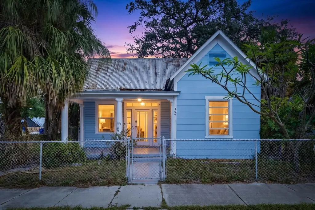 1304 E 15th Avenue Tampa FL 33605