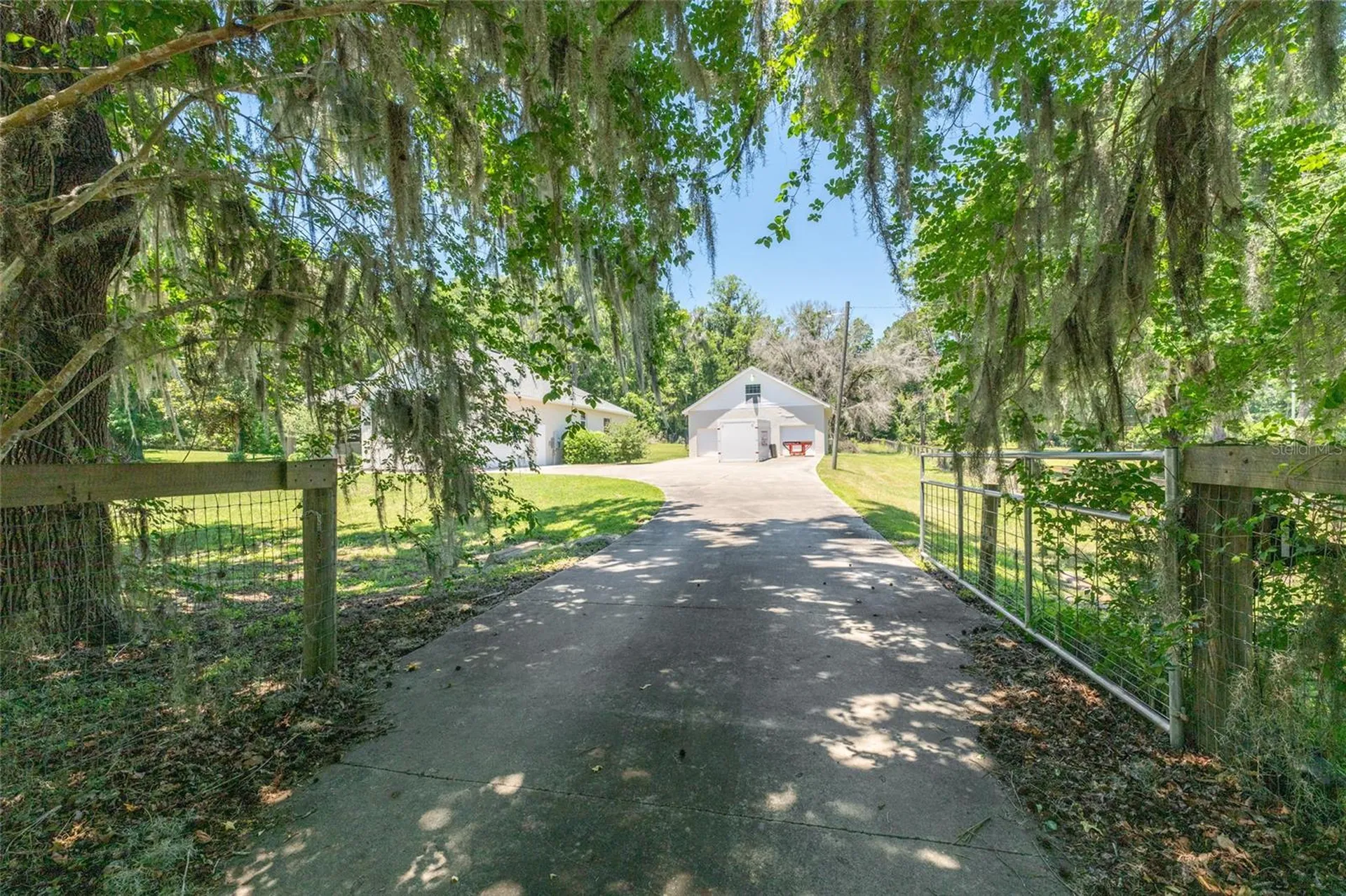 4735 SE 112th Street Road Belleview FL 34420