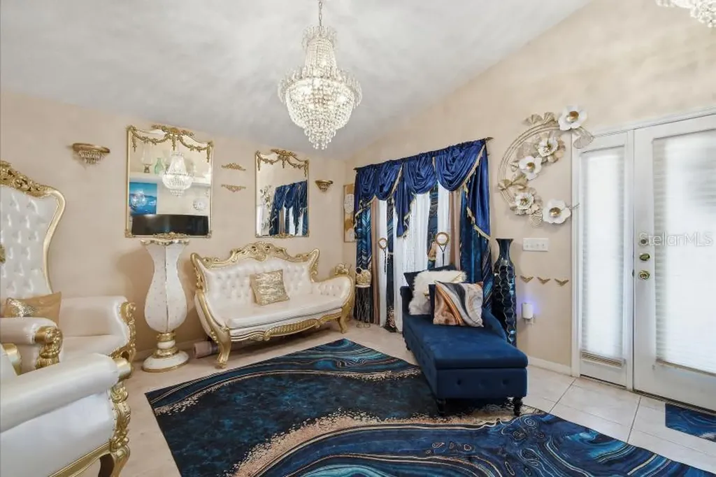 3005 W Chestnut Street Tampa FL 33607