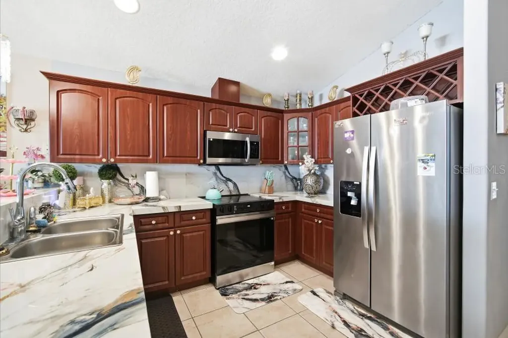 3005 W Chestnut Street Tampa FL 33607
