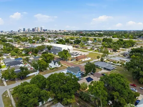 3005 W Chestnut Street Tampa FL 33607