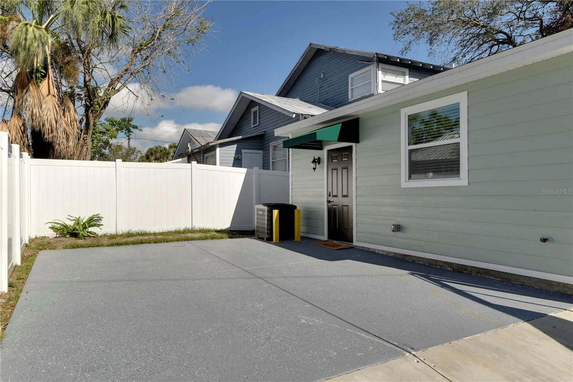 2810 N 16th Street Tampa FL 33605