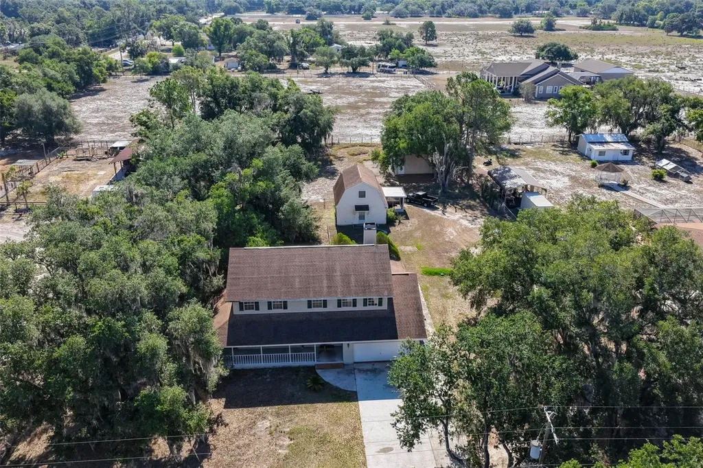2710 Lewis Road Dover FL 33527