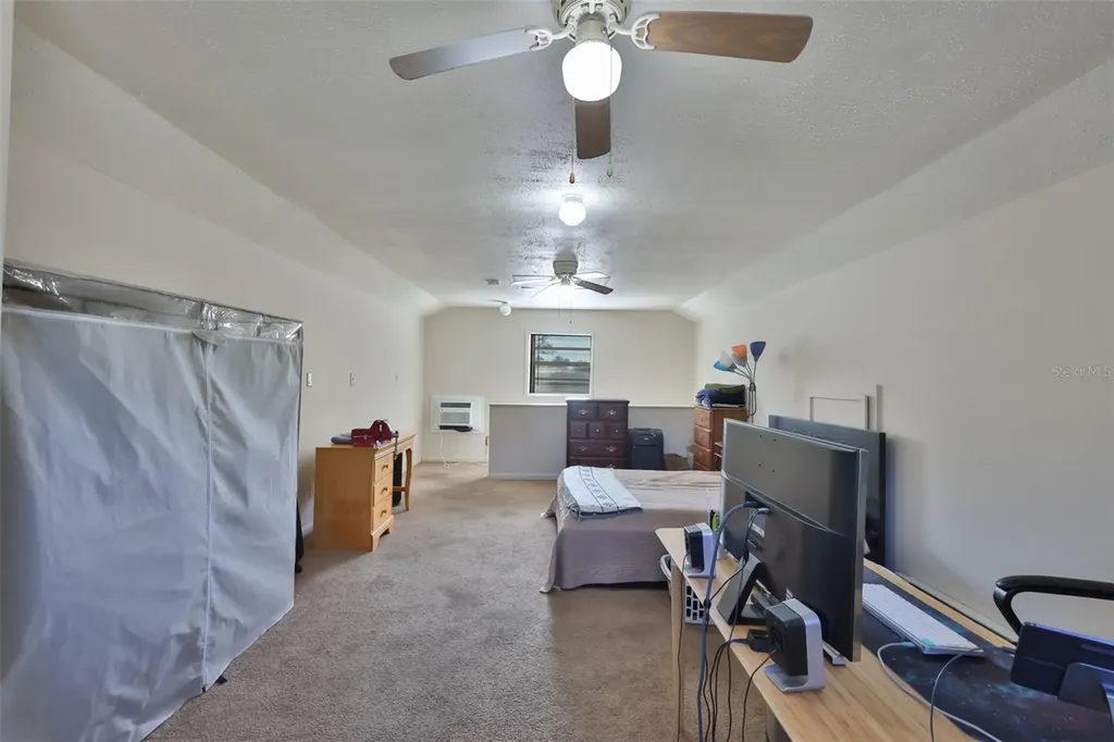 2710 Lewis Road Dover FL 33527